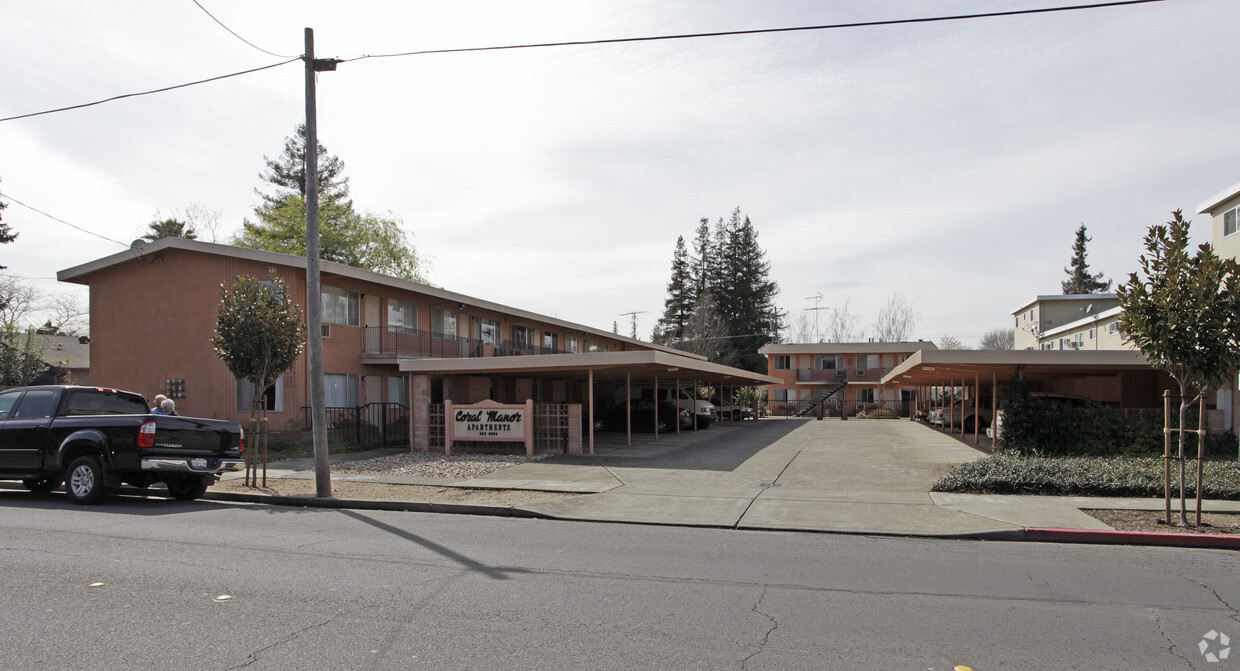 Carol Manor Apartments - Coral Manor Apartments