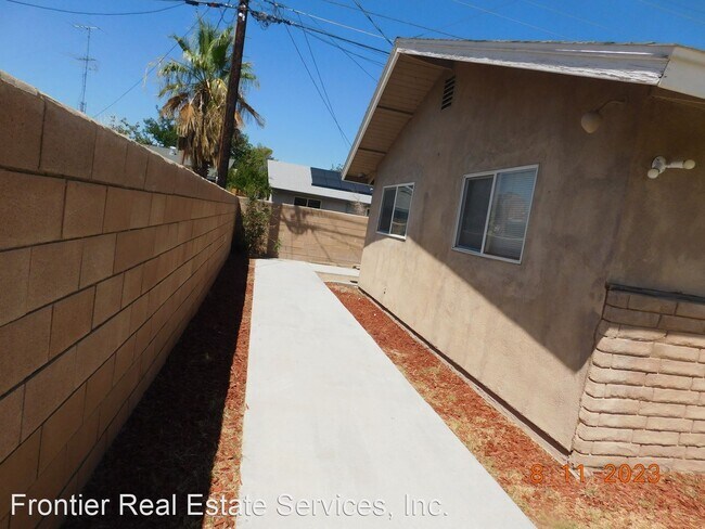 Building Photo - 4 br, 2.5 bath House - 129 S Sunland St