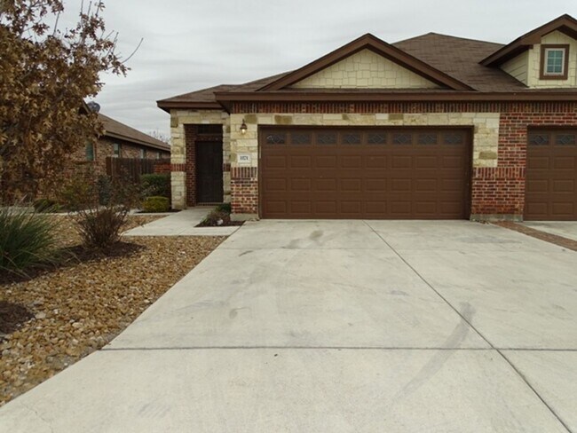 Foto del edificio - 1171 Creekside Orchard, New Braunfels, TX....