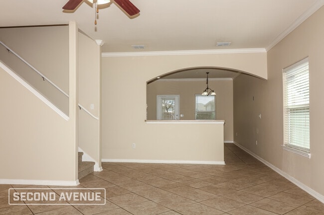 Building Photo - 1117 Livermore St