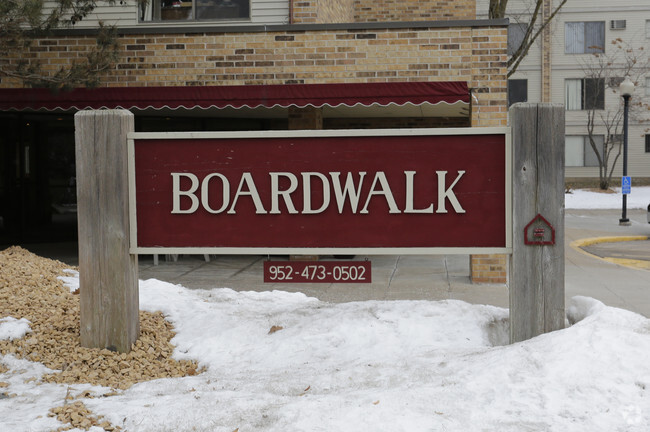 Foto del edificio - Boardwalk Senior Apartments