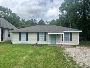 Building Photo - 57426 Oak Ave