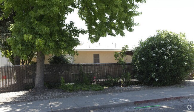 Building Photo - 1315 Colusa St