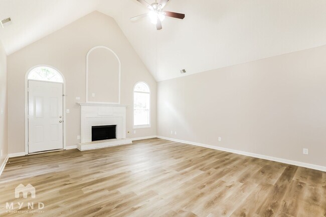 Building Photo - 283 Hunters Chase