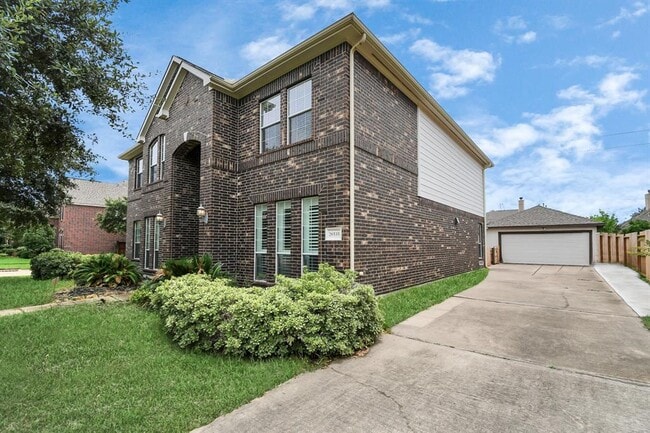 Building Photo - 26535 Ashwood Creek Ln