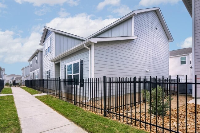 Building Photo - 10828 Quinn Ct