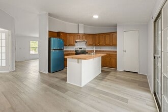 Building Photo - 16474 N Emerson Cir