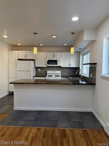 Building Photo - 641 E Brockton Ave