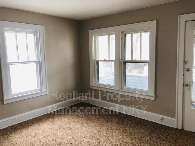 Building Photo - 113 E 30th St