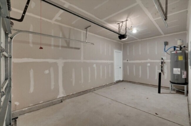 Foto del edificio - Stylish Living with Convenience at Your Doorstep