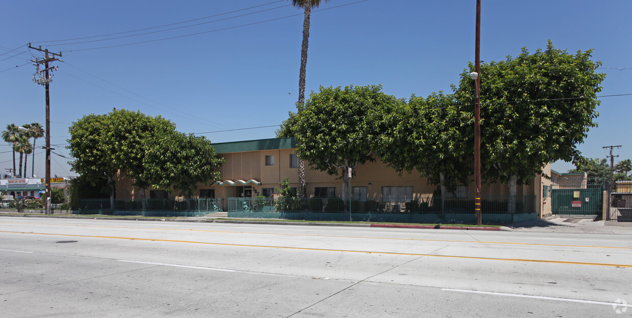 3822 Baldwin ¡alejado - 3822 Baldwin Ave