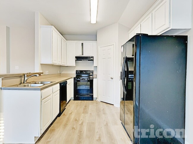 Building Photo - 9312 Rhoni Ct