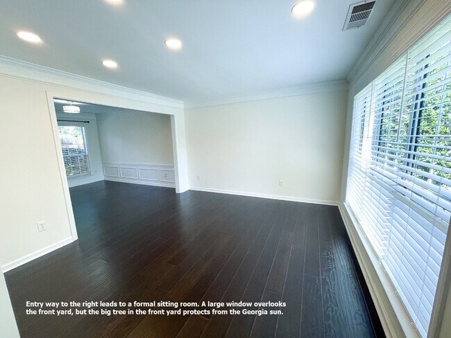 Foto del edificio - Beautiful fenced in Corner Lot!