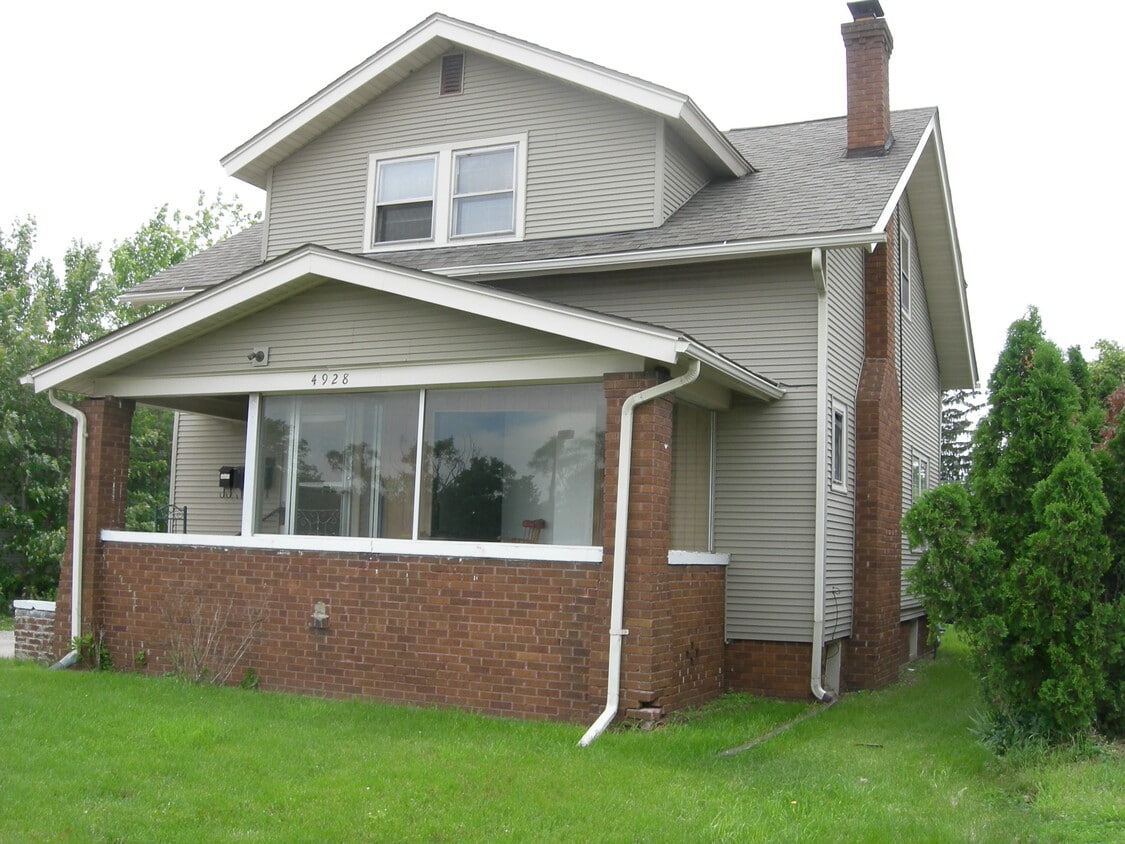 Primary Photo - 4928 N 2nd St