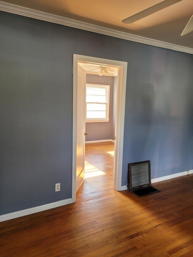 bedroom door - 900 Patterson Ave