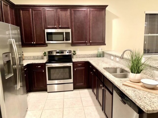 Building Photo - 13874 Summerport Trail Loop