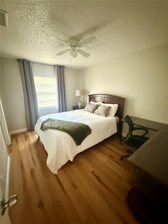 Foto del edificio - 9402 N Semmes St