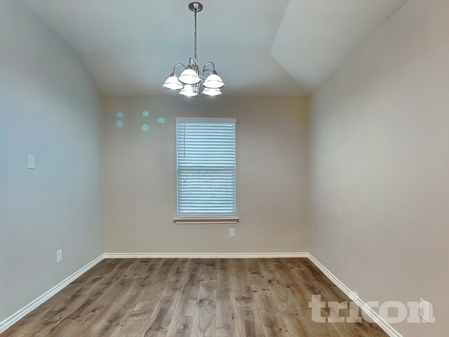 Building Photo - 3334 Everly Dr