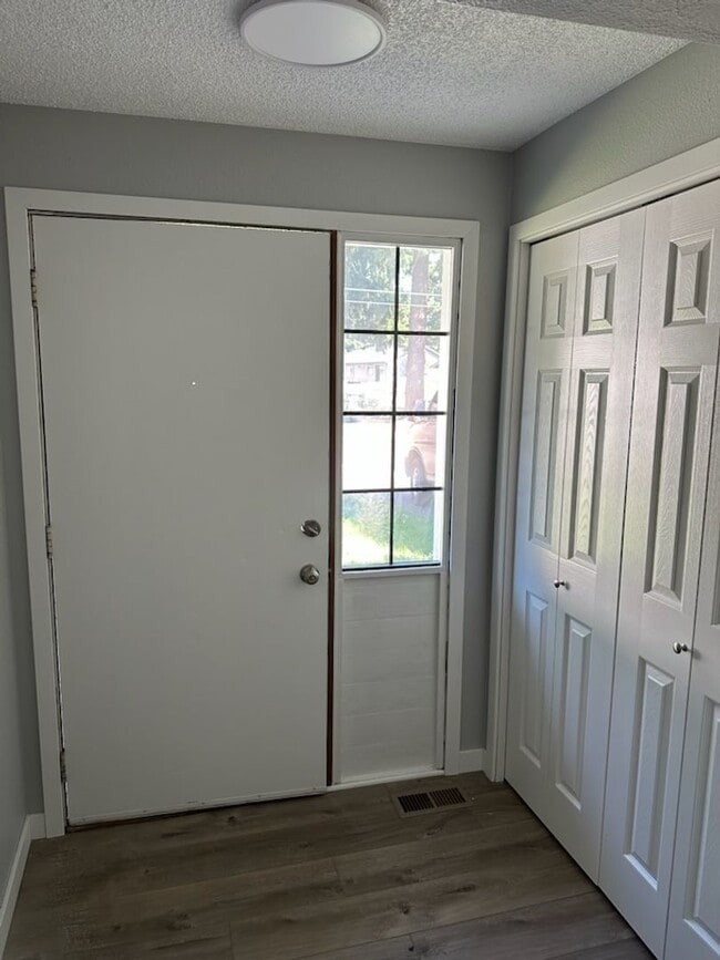 Foto del edificio - 12704 95th Ave Ct E