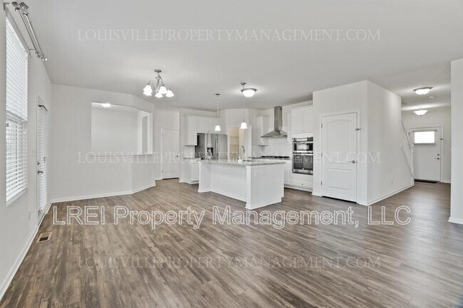 Foto del edificio - 5614 Poplar Lakes Ln