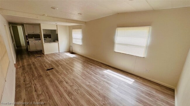 Foto del edificio - 4701 Ferdinand Ave
