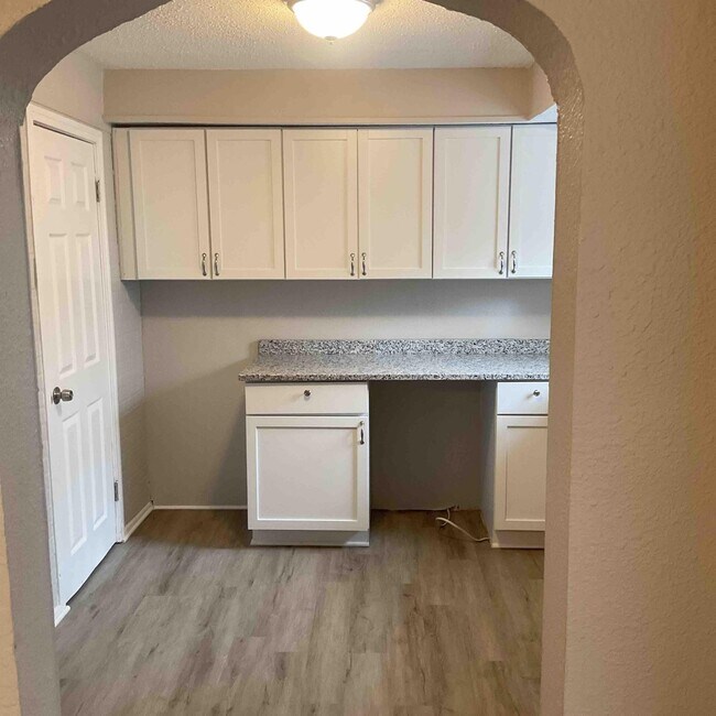 Foto del edificio - 7229 Virginia Ave