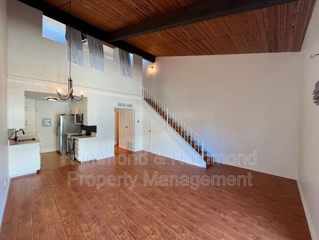Foto del edificio - 5460 White Oak Ave