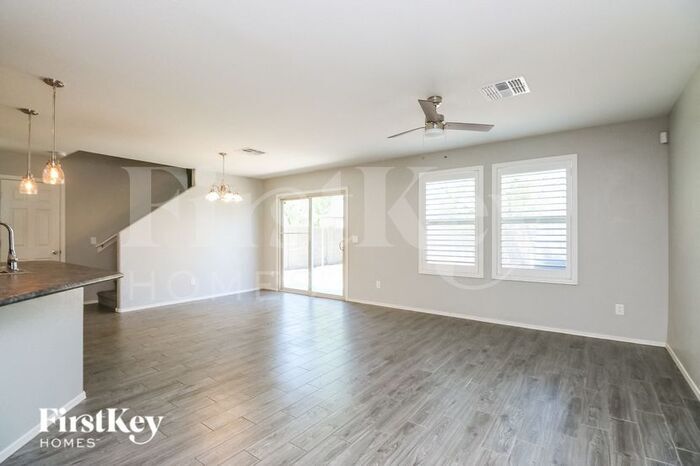 Foto principal - 18104 christopher Dr