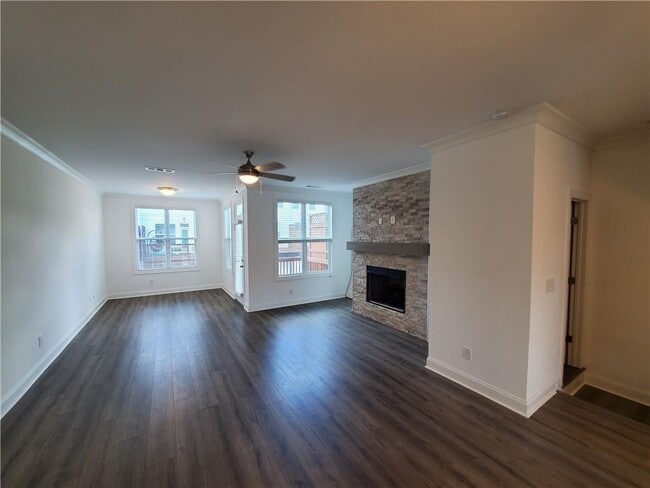 Foto del edificio - 3220 Bennett Crk Ln