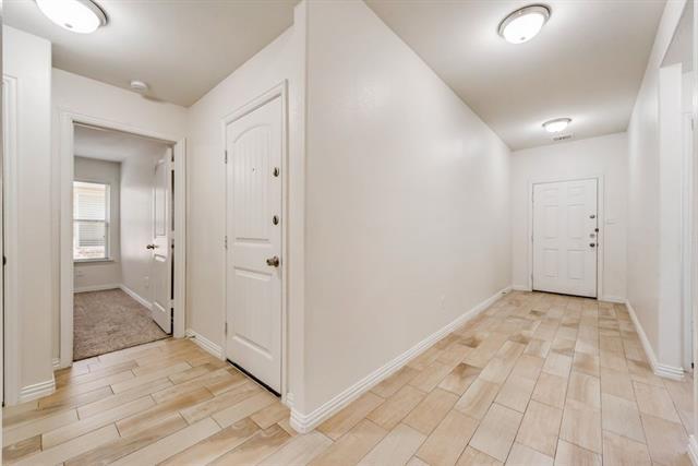 Building Photo - 815 Evergreen St