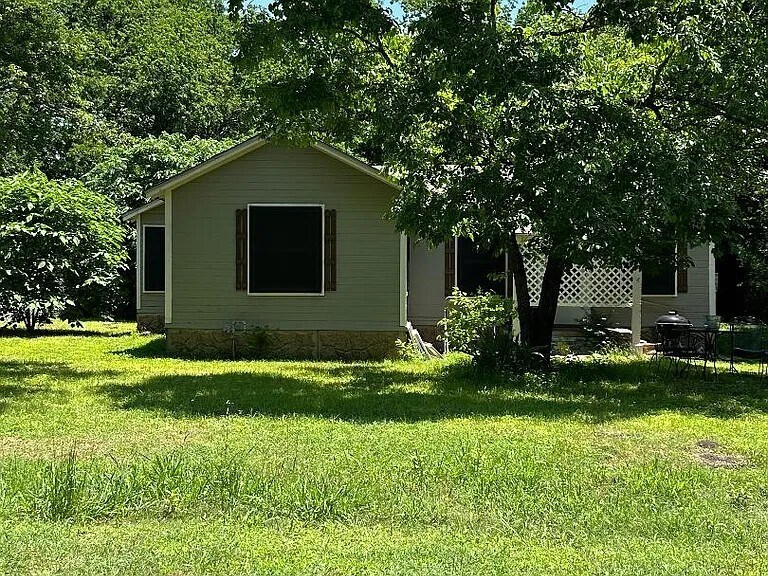 Foto principal - 103 S San Antonio St