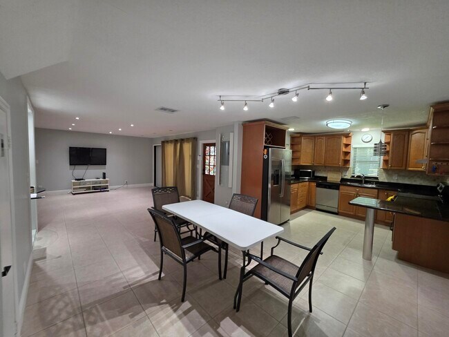 Foto del edificio - 9460 SW 61st Way