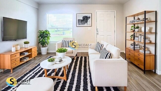 Foto del edificio - 11057 Pendleton Ave