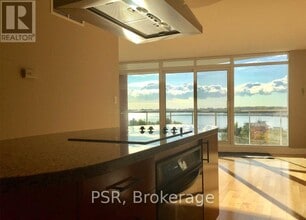 Building Photo - 550 Queens Quay W