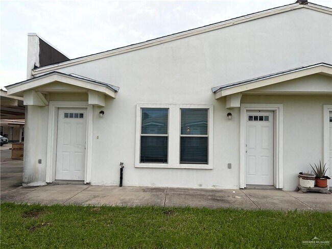 Foto del edificio - 3103 Scottland Dr