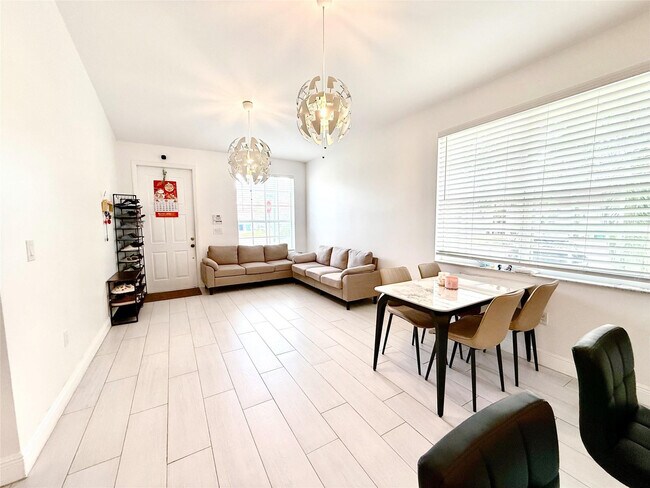 Foto del edificio - 18702 SW 27th St