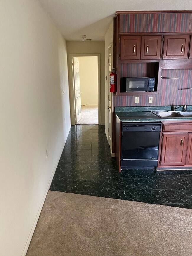 Building Photo - 232 Lanier Dr