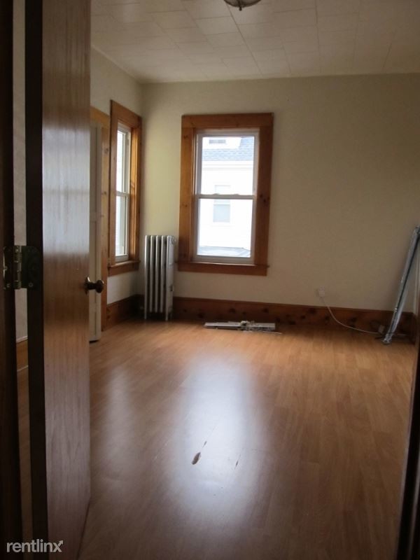 Building Photo - 46 Hodges Ave