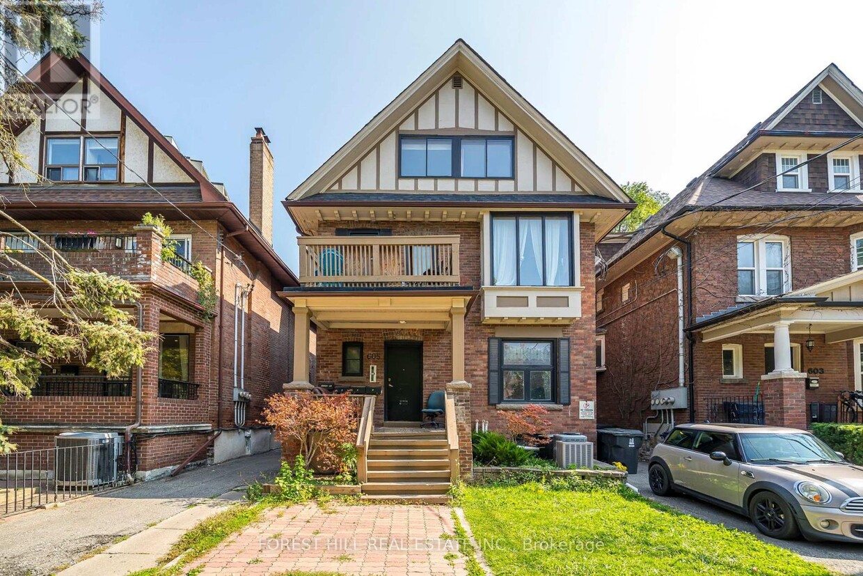 Photo principale - 605 Huron St