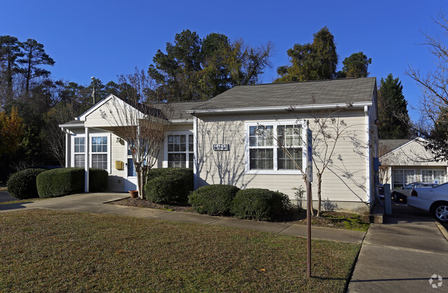 Building Photo - Residences at Haymount