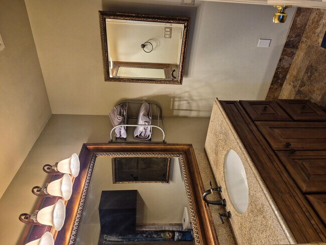 Foto del edificio - 6740 E Dixileta Dr