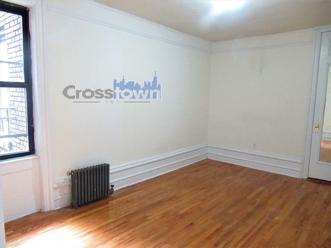 Building Photo - 2 br, 1 bath Apartment - 150 Claremont Ave