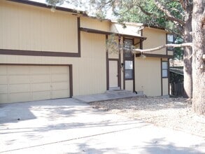 Building Photo - 6115 Eagles Nest Dr