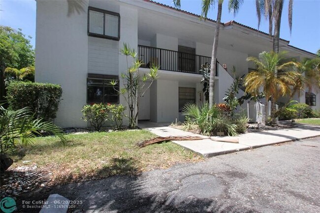 Foto del edificio - 8795 NW 35th St