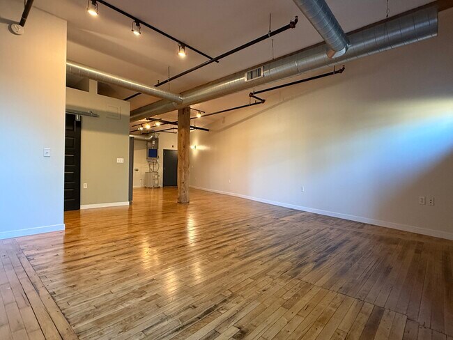 Sala de estar/comedor - 148 S River Ave