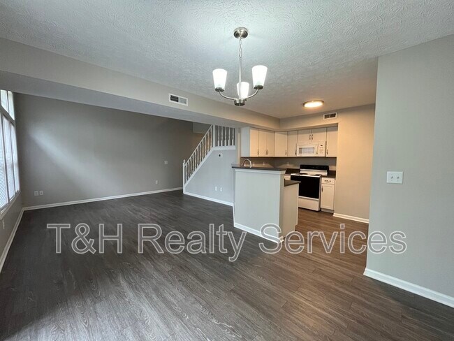 Building Photo - 1547 Brookfield Cir