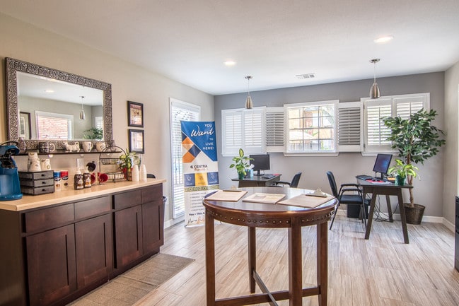 Building Photo - Willow Ridge
