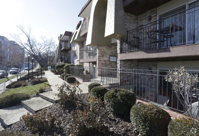 Foto del edificio - 5000-5008 Baltimore Ave