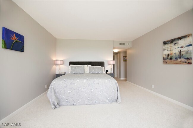 Foto del edificio - 4051 Gulf Shore Blvd N