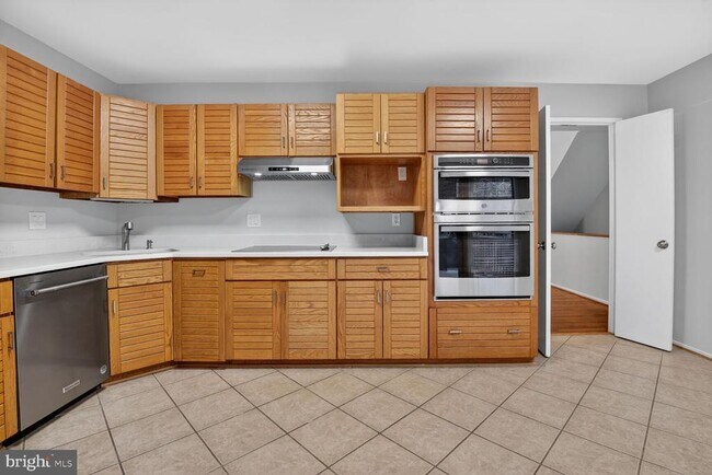 Building Photo - 10949 Whiterim Dr